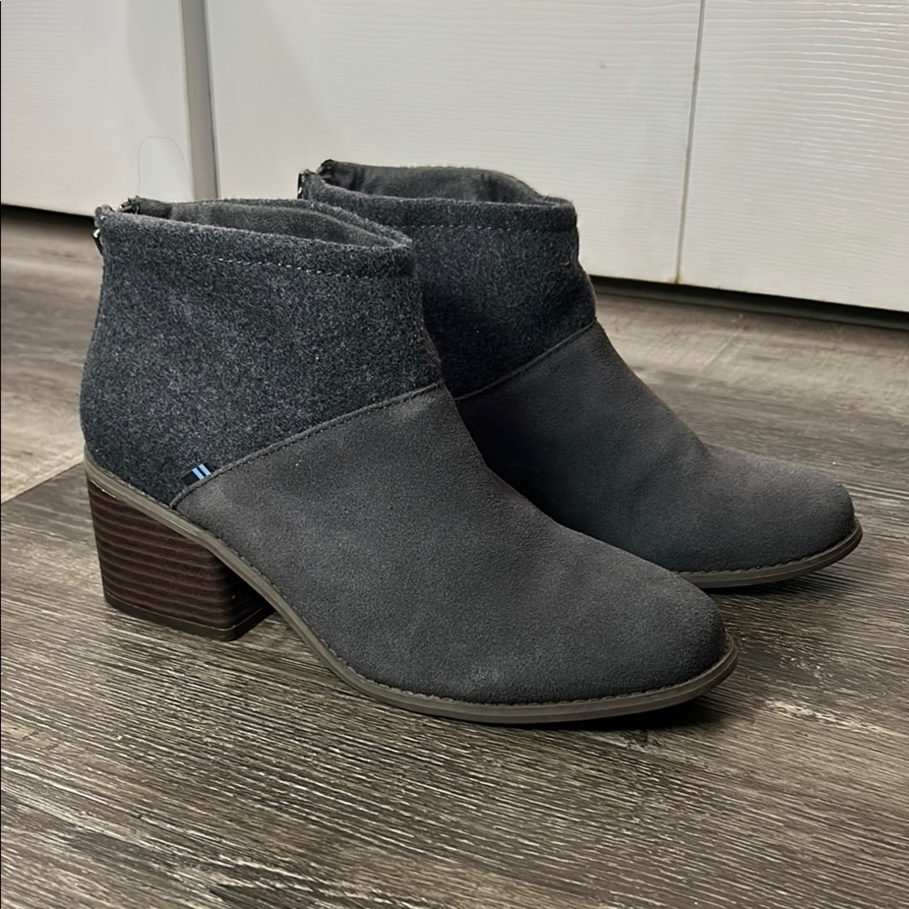 Toms Lacey Charcoal Ankle Booties Size 9.5 - Picture 3 of 8